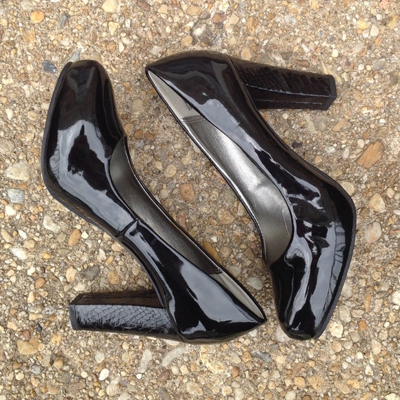 Bandolino Heels - Picture 4 of 5